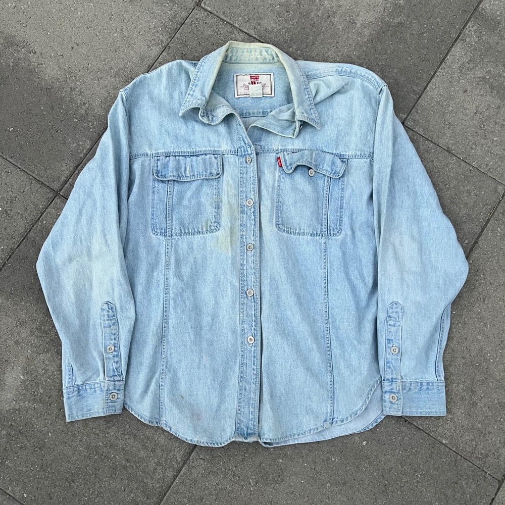 Vintage Levis Jeans for Women Light Wash Denim Button Down Shirt Large